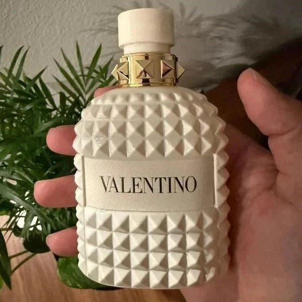 Valentino Uomo Born In Roma Ivory EDT 3.4 oz / 100ml