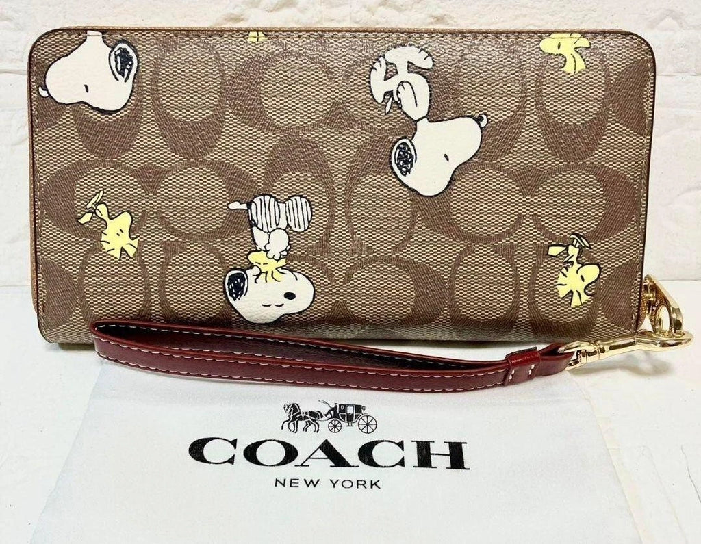 Coach x Peanuts CE705 Long Zip Wallet – Snoopy & Woodstock Khaki